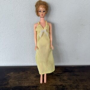 Vintage 1960s Uneeda Bubble Cut Miss Suzette Doll Side Glance Japan 11.5"